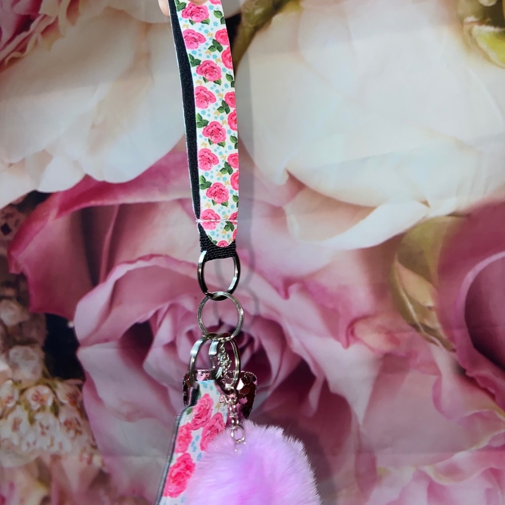 Keychain - Picture 12 of 16